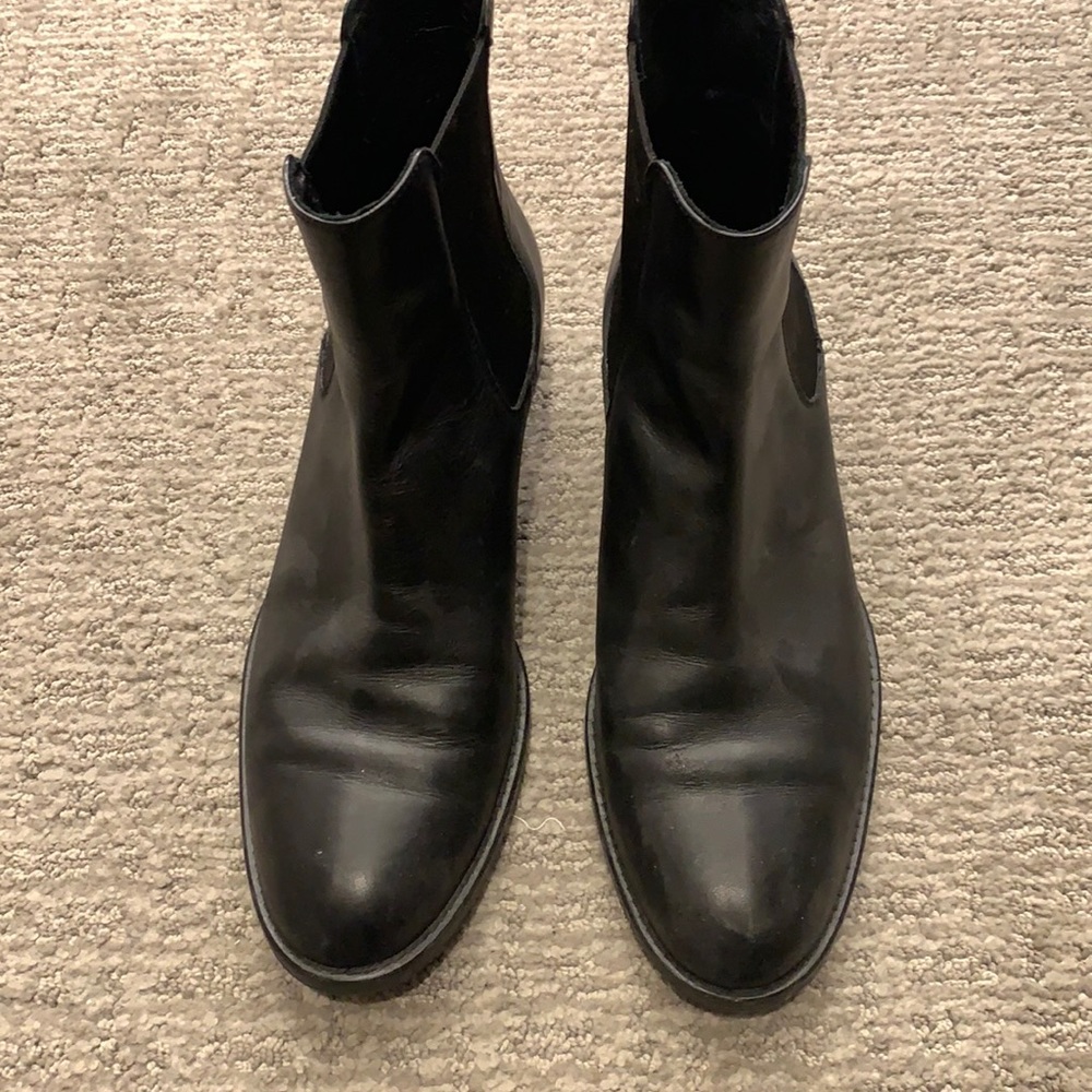 Black Chelsea boot